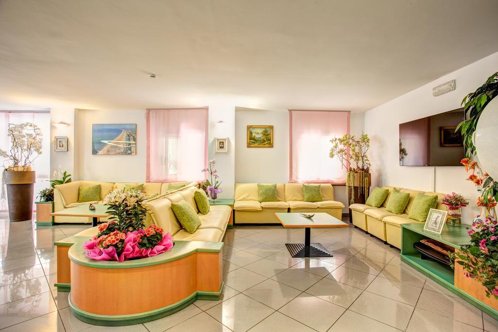 Hotel Oregon Rimini Exterior photo